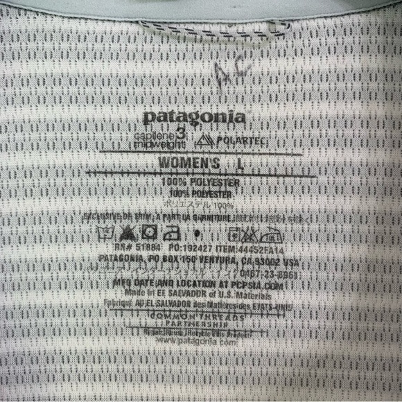 Patagonia Grey & White Stripe Capilene 3
Midweight Layer Quarter Zip Pullover L - Picture 6 of 9